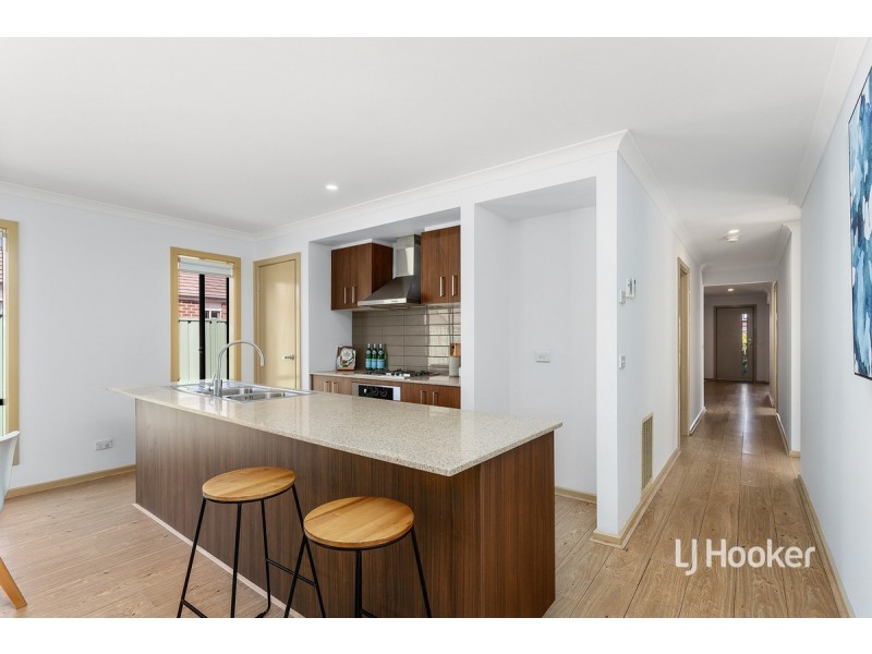 284 Black Forest Road, Wyndham Vale VIC 3024