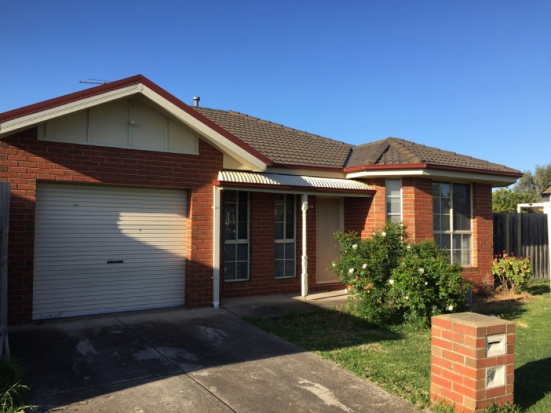 2B Kingfisher Drive, Seabrook VIC 3028