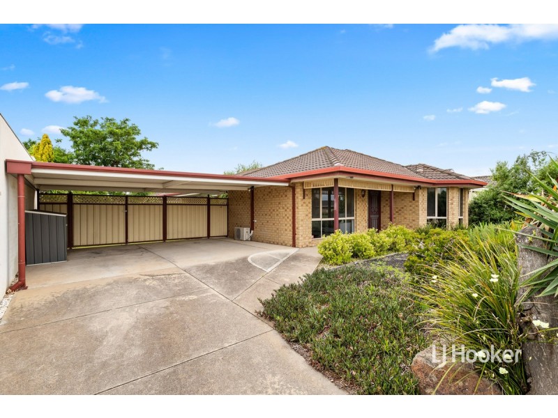 11 Sandstone Avenue, Seabrook VIC 3028