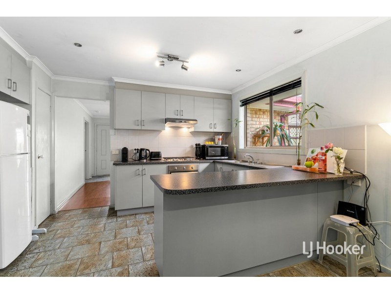 11 Sandstone Avenue, Seabrook VIC 3028