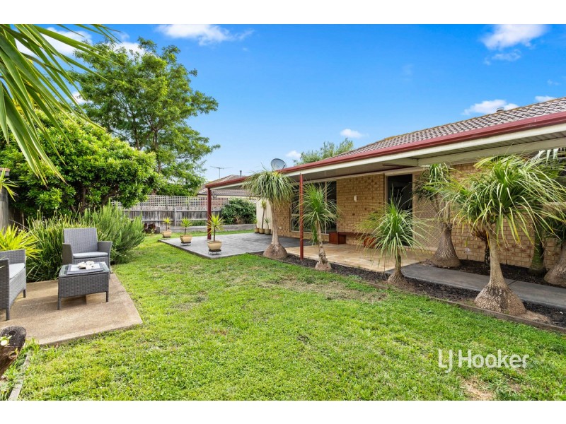 11 Sandstone Avenue, Seabrook VIC 3028