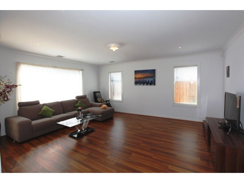 45 Barnstormer Boulevard, Point Cook VIC 3030