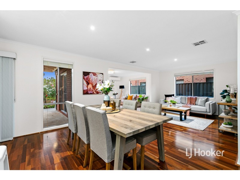 10 Fennel Drive, Point Cook VIC 3030