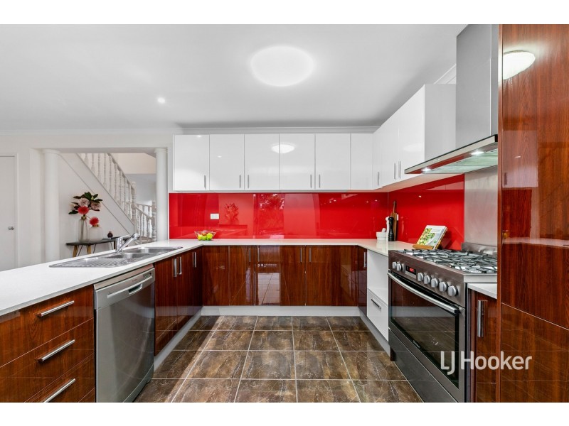 10 Fennel Drive, Point Cook VIC 3030