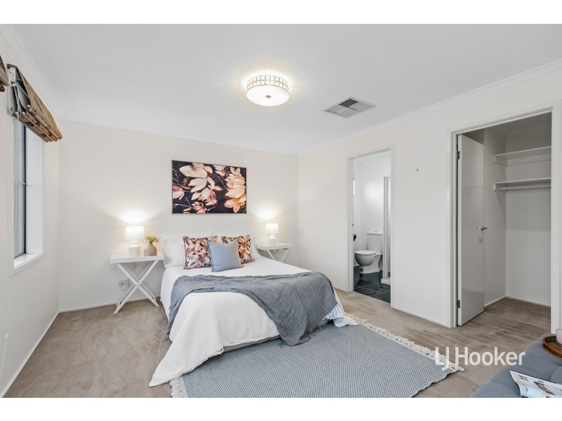 10 Fennel Drive, Point Cook VIC 3030