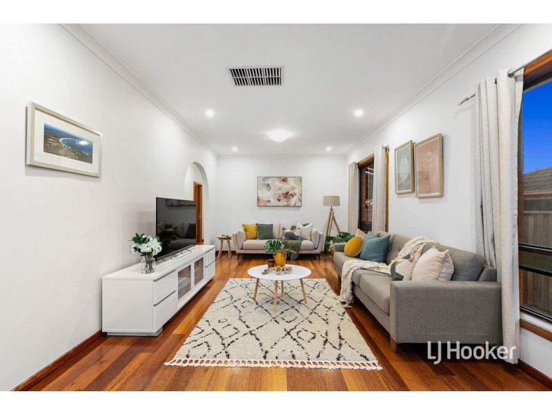 52 Cameron Avenue, Altona Meadows VIC 3028