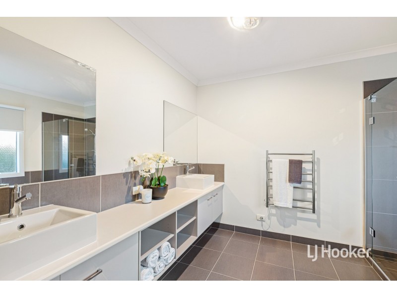 3 Sandy Avenue, Point Cook VIC 3030