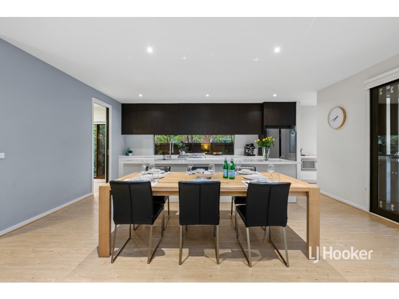 36 Spectacle Crescent, Point Cook VIC 3030