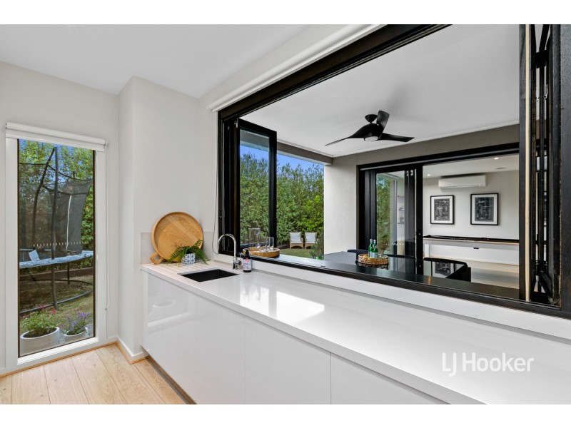 36 Spectacle Crescent, Point Cook VIC 3030