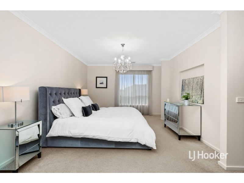 36 Spectacle Crescent, Point Cook VIC 3030