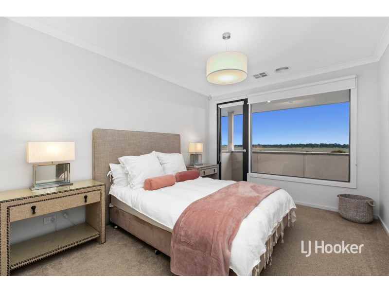 36 Spectacle Crescent, Point Cook VIC 3030