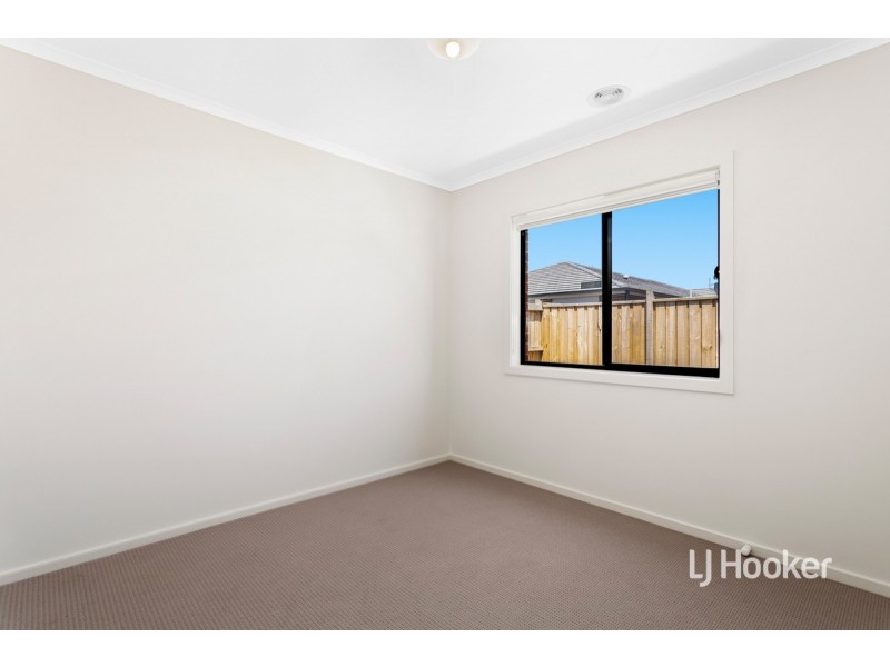 20 Mervyn Way, Mambourin VIC 3024