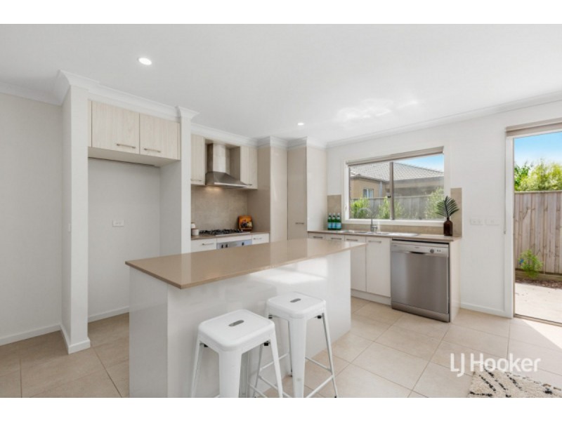 20 Oberon Street, Point Cook VIC 3030