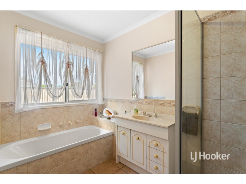 7 Kingfisher Drive, Seabrook VIC 3028