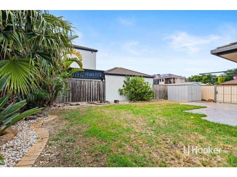 7 Kingfisher Drive, Seabrook VIC 3028