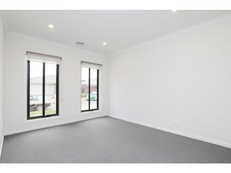 70 Ludo Circuit, Truganina VIC 3029