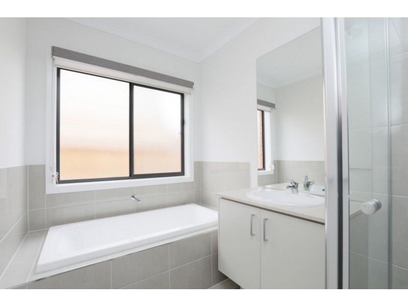 70 Ludo Circuit, Truganina VIC 3029