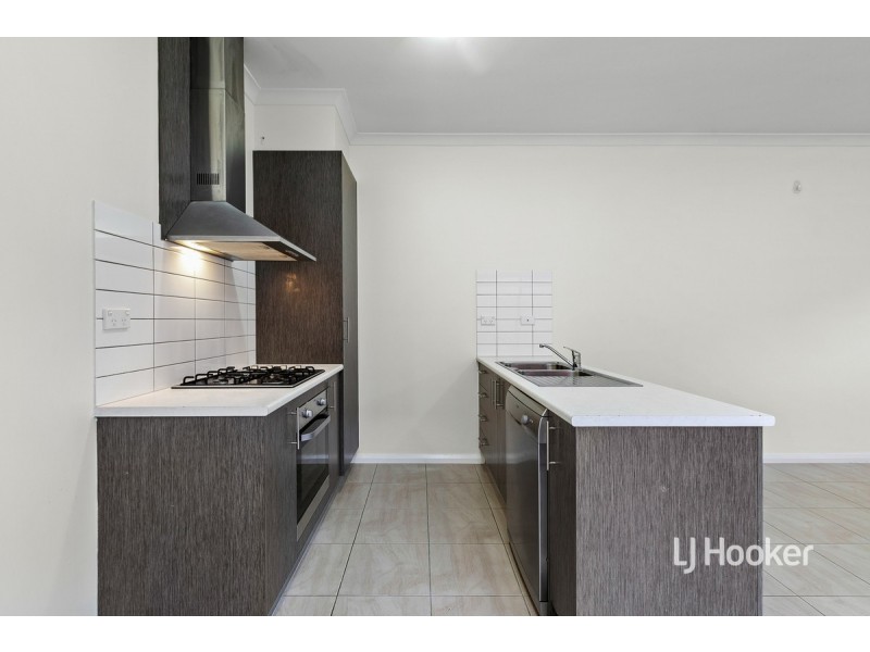 71 Havana Parade, Pakenham VIC 3810