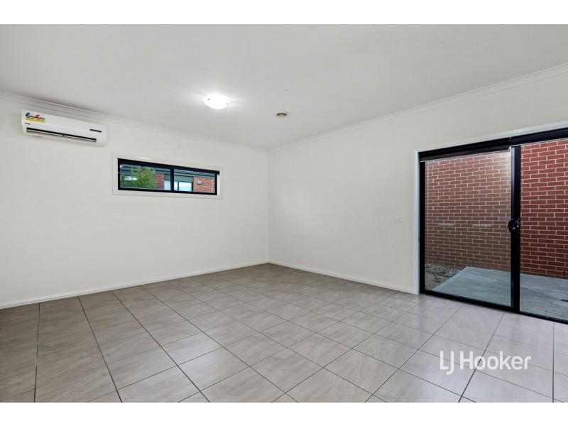 71 Havana Parade, Pakenham VIC 3810