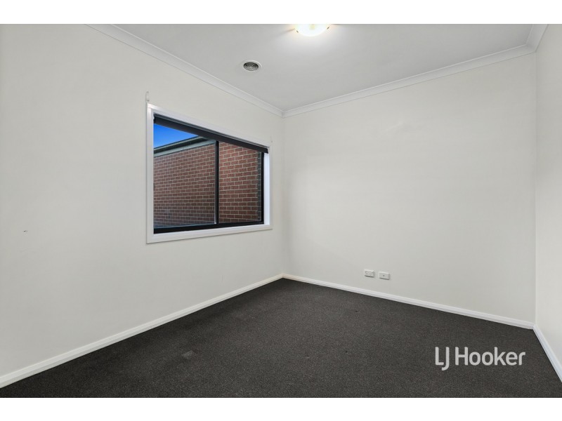 71 Havana Parade, Pakenham VIC 3810