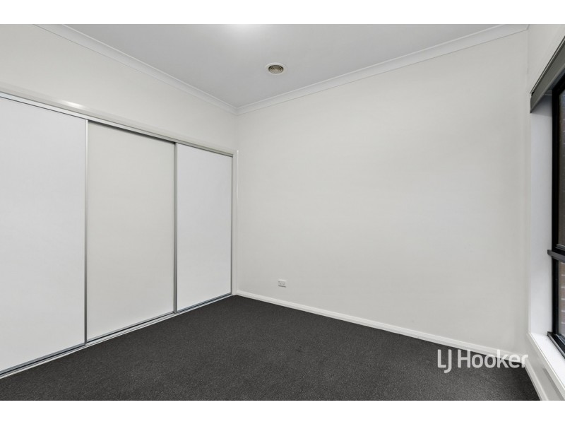 71 Havana Parade, Pakenham VIC 3810