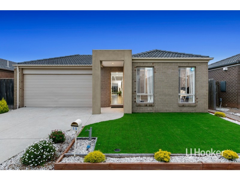 15 Grassbird Drive, Point Cook VIC 3030