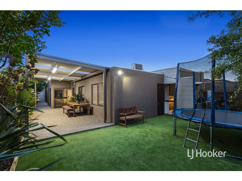 12 Haigh Court, Altona Meadows VIC 3028