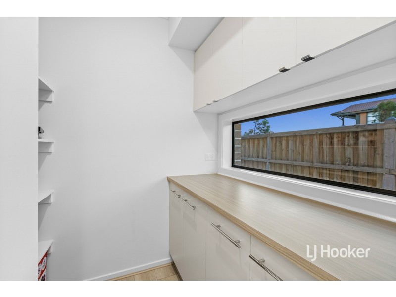 1 Baycrest Drive, Point Cook VIC 3030