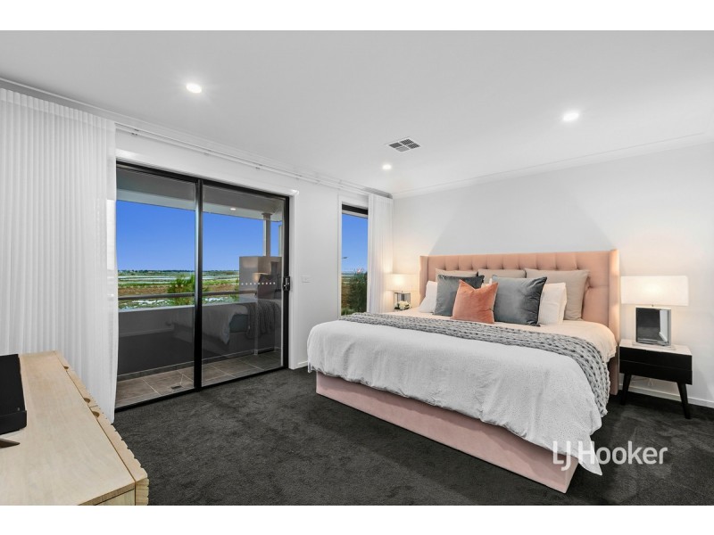 1 Baycrest Drive, Point Cook VIC 3030