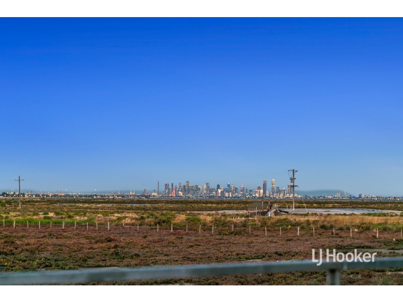 1 Baycrest Drive, Point Cook VIC 3030