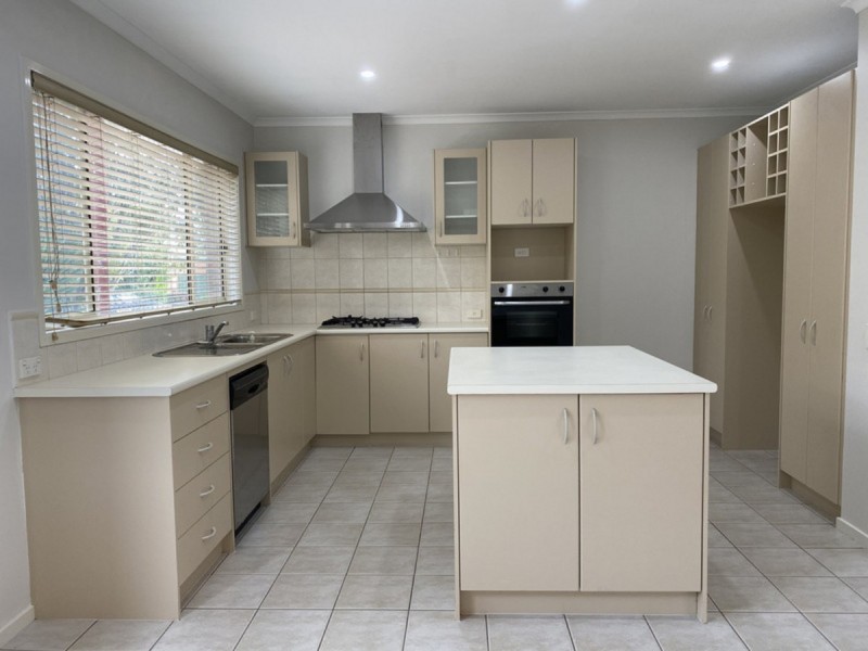 15 Livorno Lane, Point Cook VIC 3030