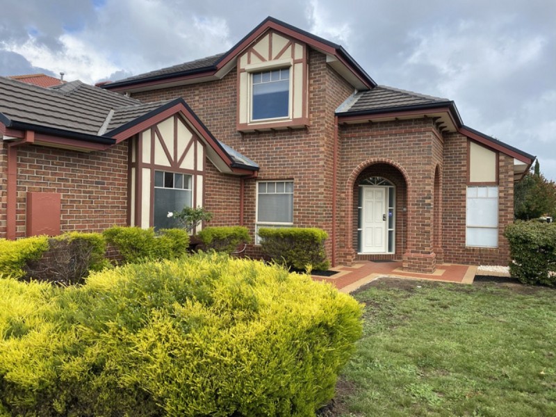 15 Livorno Lane, Point Cook VIC 3030