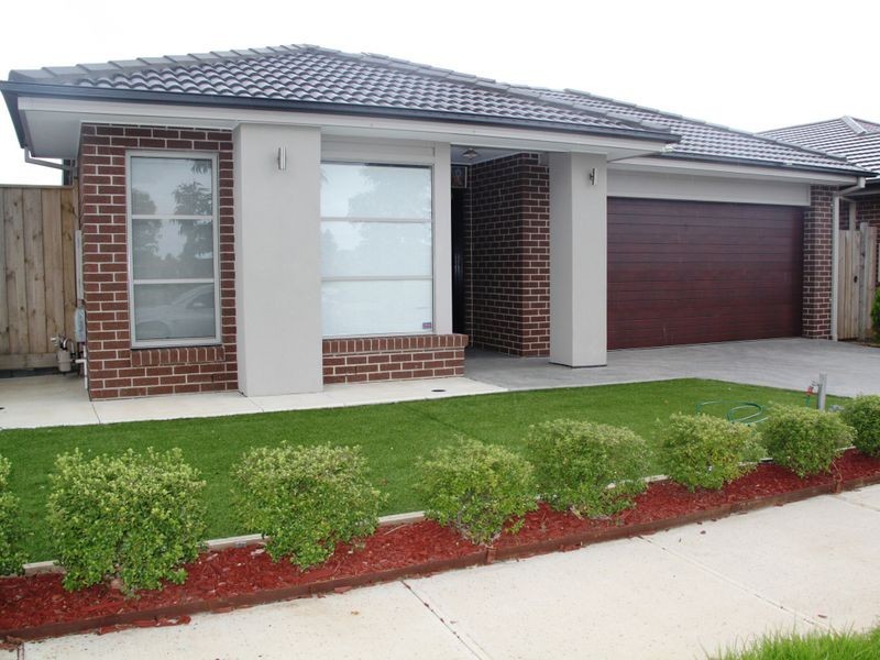 72 Hargrave Avenue, Point Cook VIC 3030