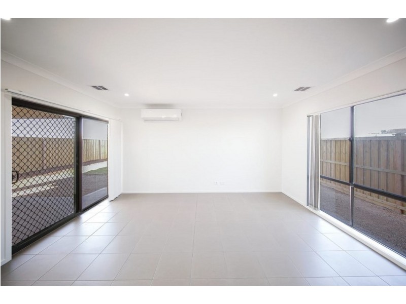 9 Grosset Way, Point Cook VIC 3030