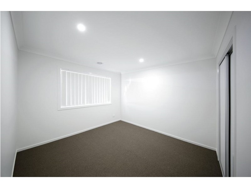 9 Grosset Way, Point Cook VIC 3030
