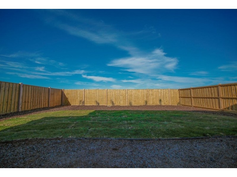 9 Grosset Way, Point Cook VIC 3030