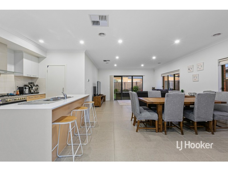 217 Haze Drive, Point Cook VIC 3030