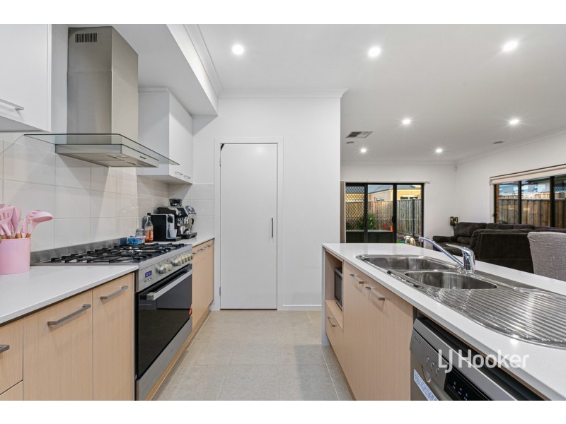 217 Haze Drive, Point Cook VIC 3030
