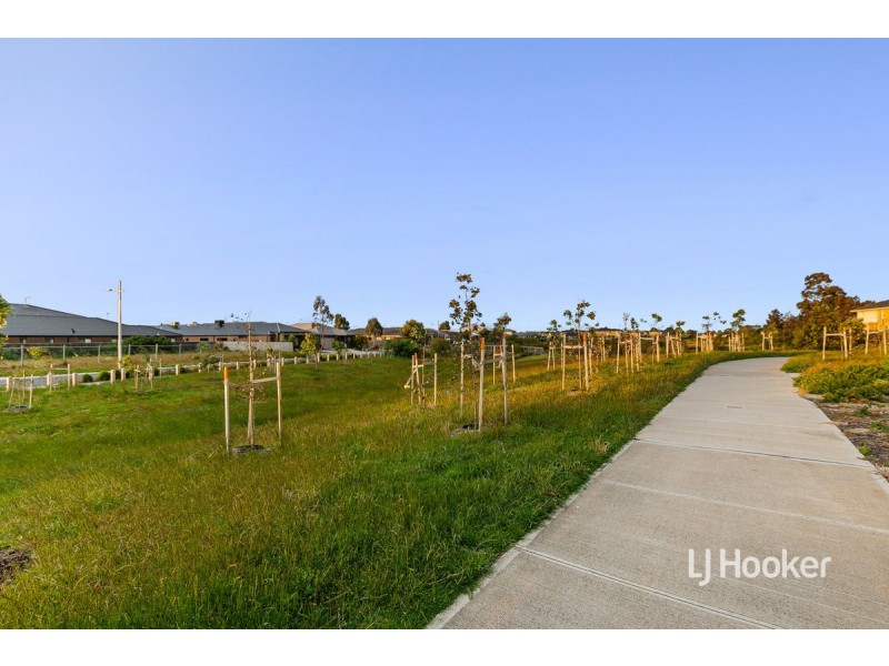 217 Haze Drive, Point Cook VIC 3030