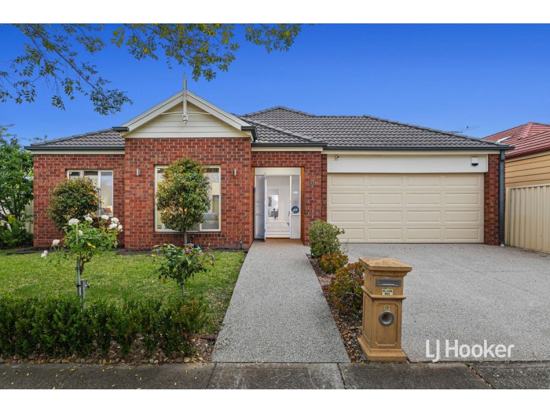 16 Baltimore Drive, Point Cook VIC 3030