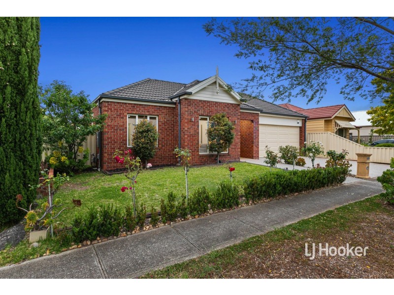 16 Baltimore Drive, Point Cook VIC 3030
