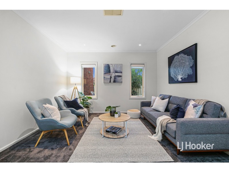 16 Baltimore Drive, Point Cook VIC 3030