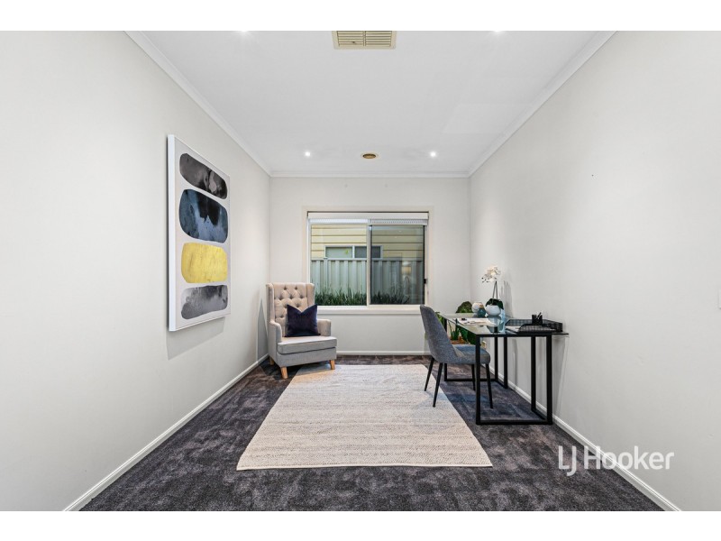 16 Baltimore Drive, Point Cook VIC 3030