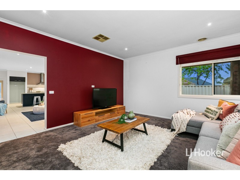 16 Baltimore Drive, Point Cook VIC 3030
