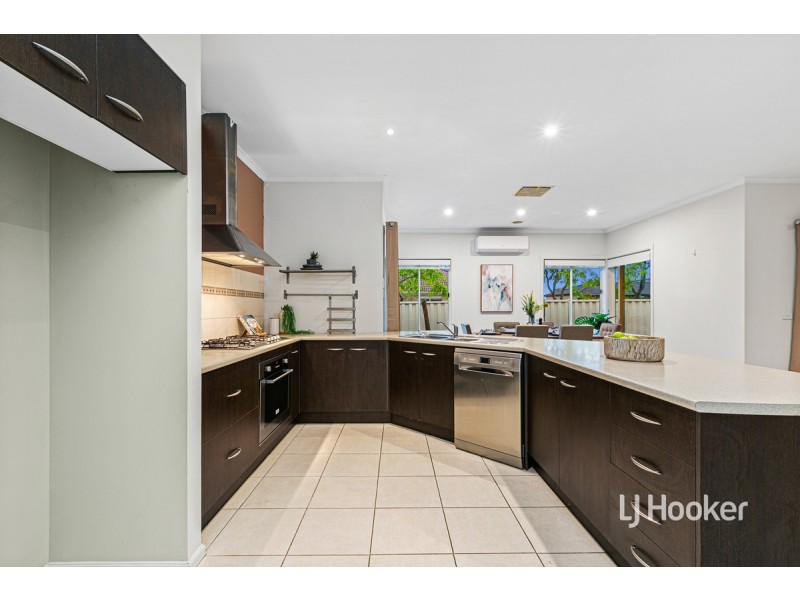 16 Baltimore Drive, Point Cook VIC 3030