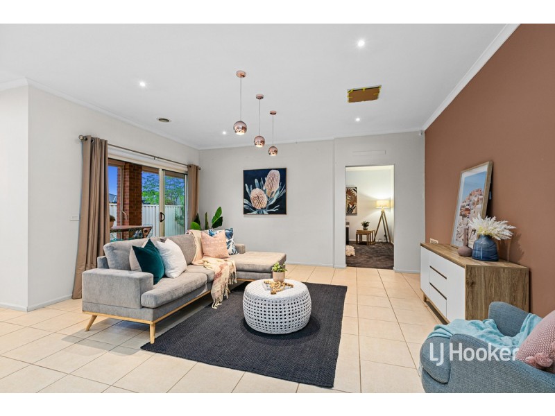 16 Baltimore Drive, Point Cook VIC 3030