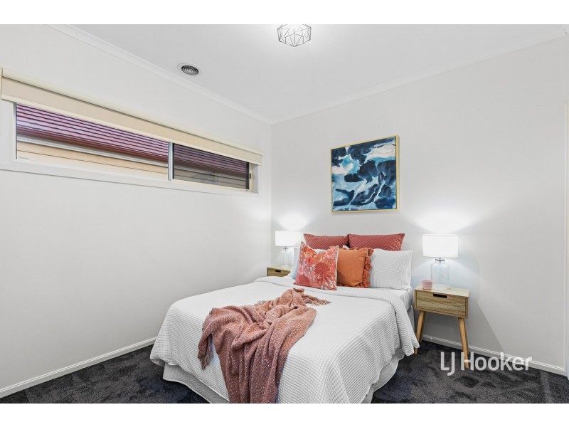 16 Baltimore Drive, Point Cook VIC 3030