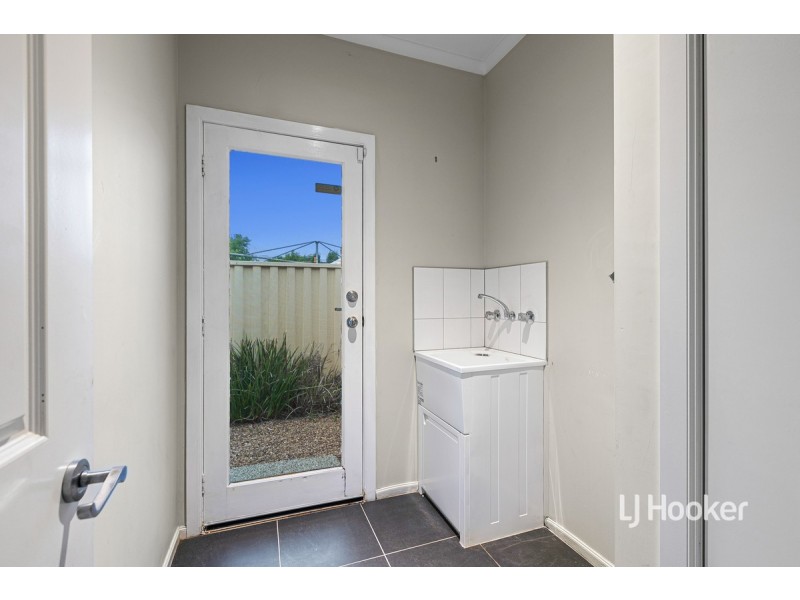16 Baltimore Drive, Point Cook VIC 3030