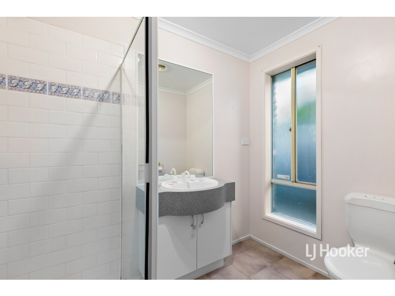 8 Teatree Place, Seabrook VIC 3028