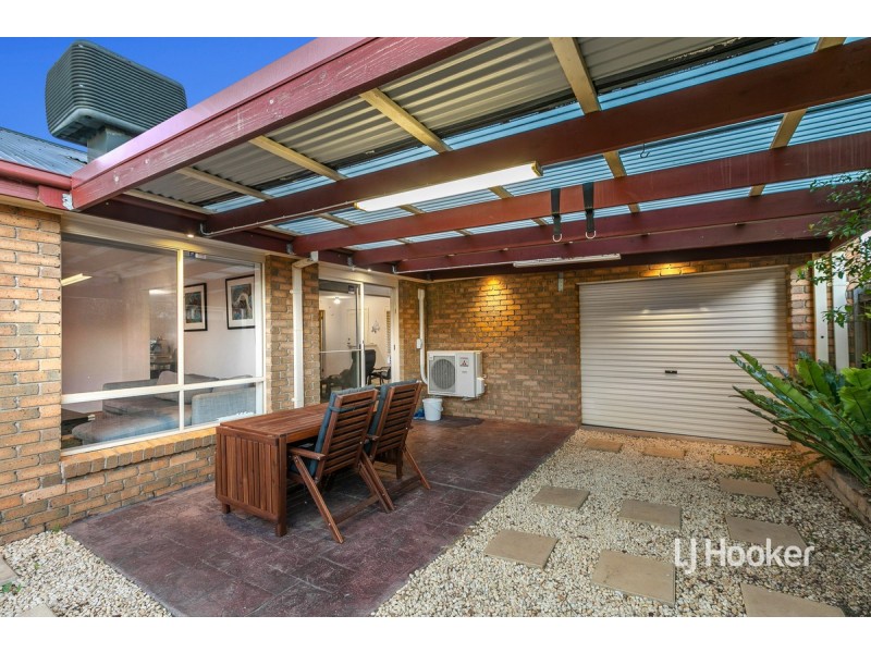 8 Teatree Place, Seabrook VIC 3028